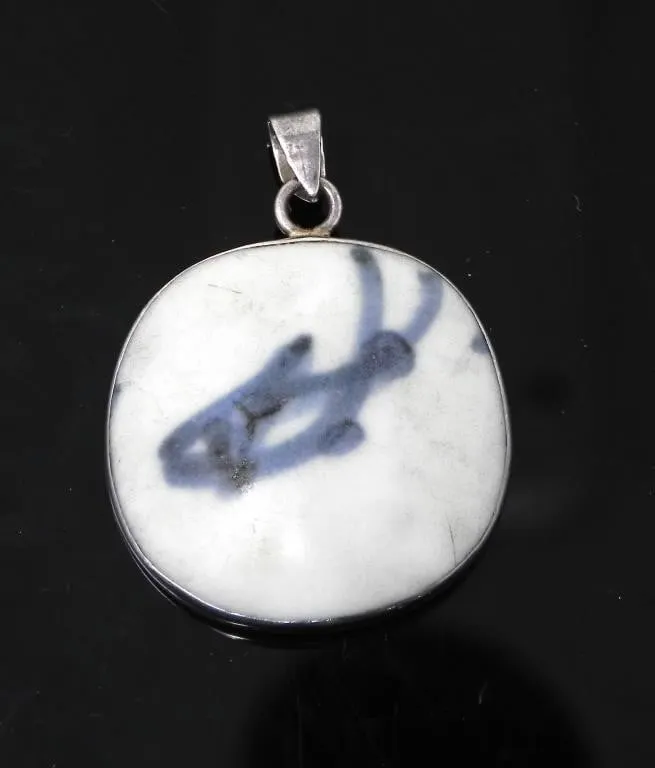 925 SILVER MING DYNASTY POTTERY FISH PENDANT 7g
