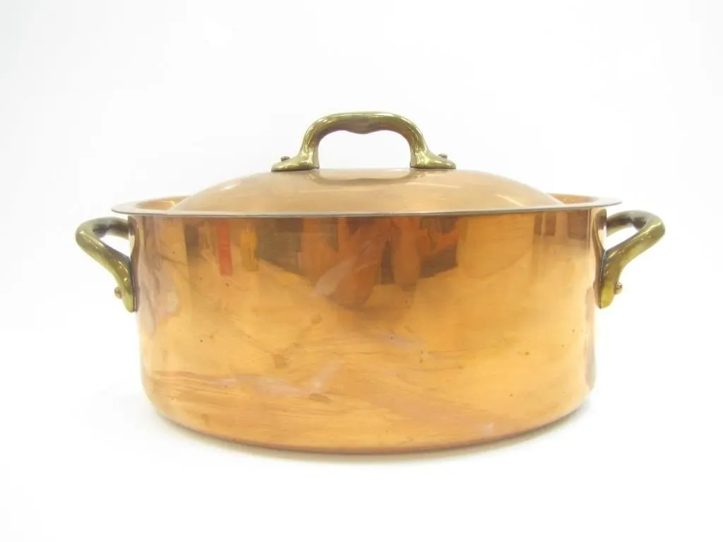 FRENCH STYLE OVAL COPPER POT, BRASS HANDLES