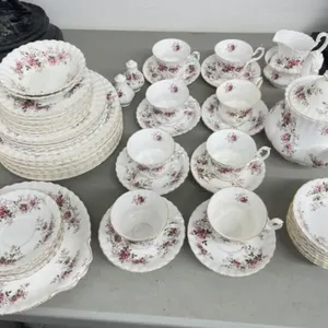Royal Albert Lavender Rose Dishes - Teapot,