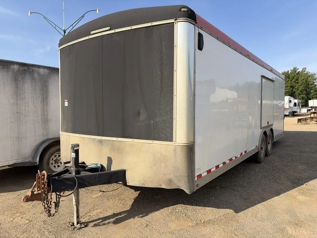 2008 H+H Enclosed Trailer - 25 Ft