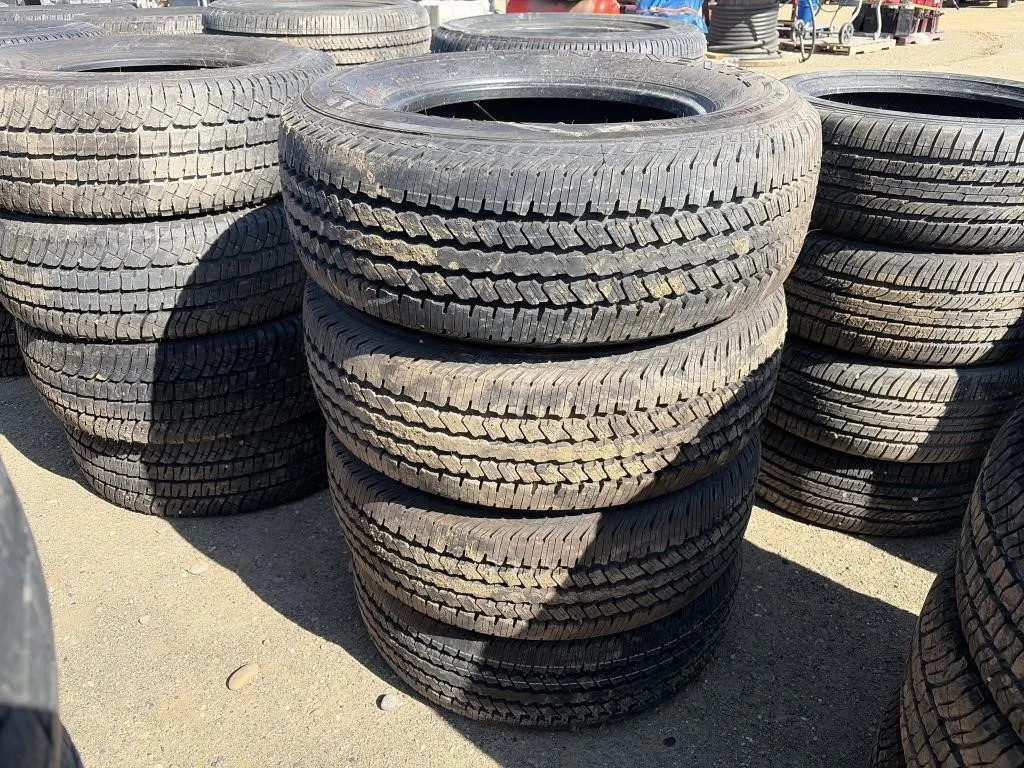 Four Tires - LT275/65R18