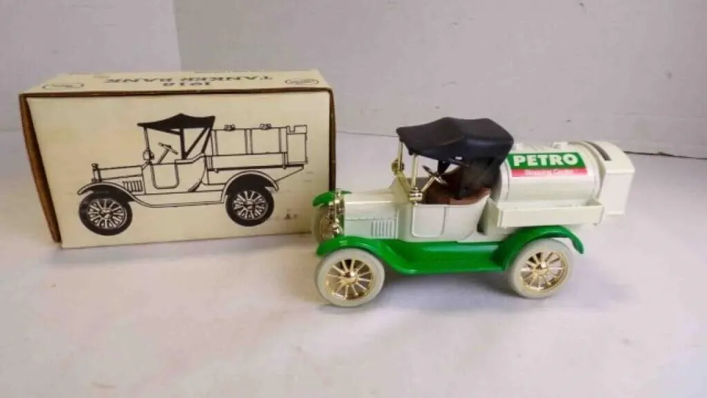 1992 ERTL 1918 Ford Tanker Bank - FACTORY SEALED