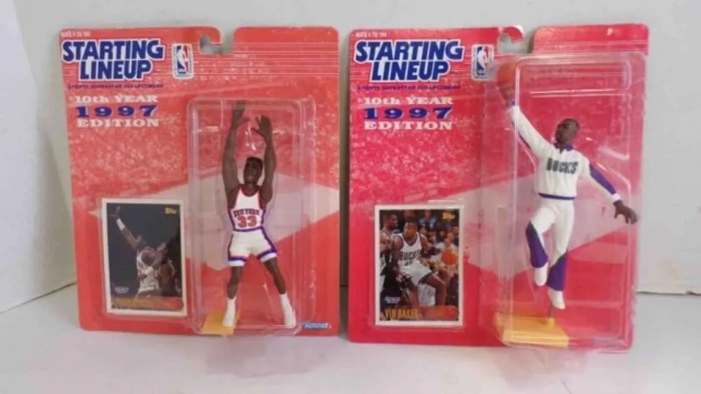 2 1997 Kenner Starting Lineup NBA Action Figures