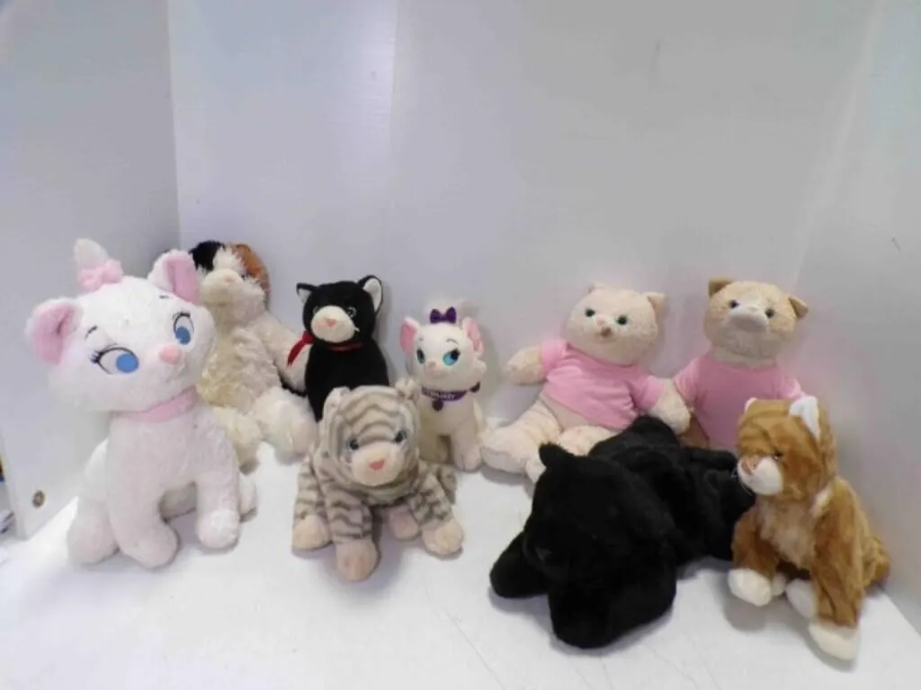 9 Plush Kitty Cats - Some Clean Some Dirty