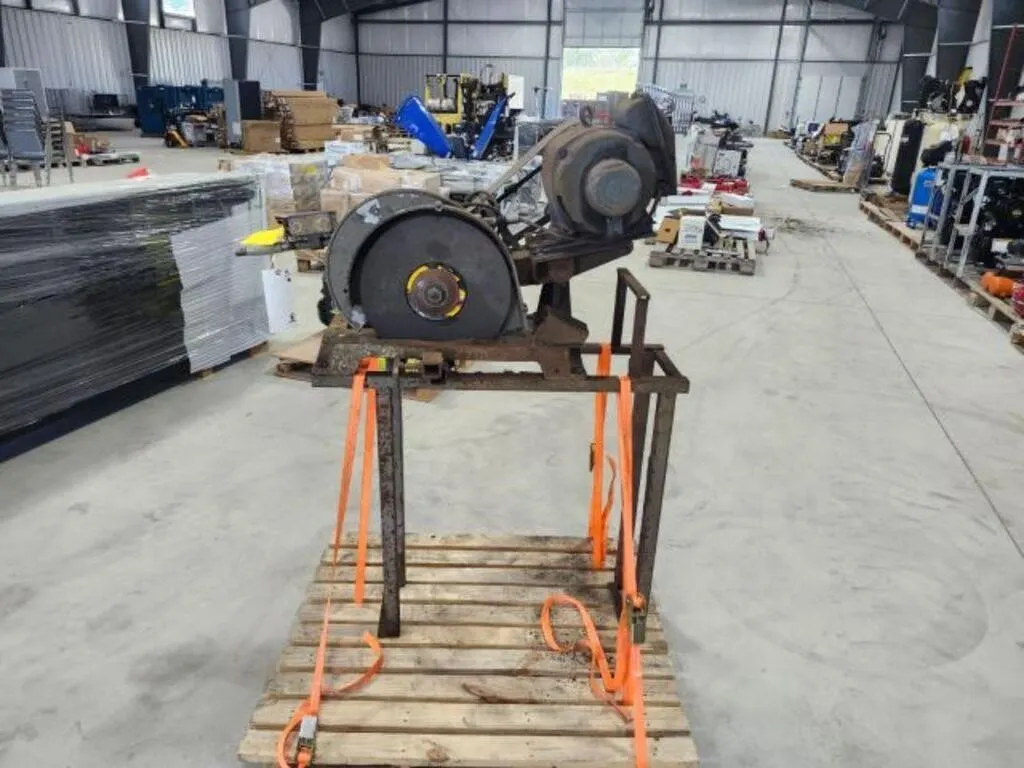 Brook 14 In. Cut Off Saw