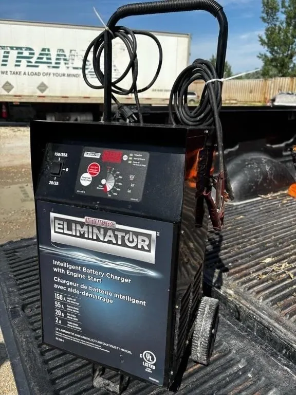 Motomaster Eliminator intelligent Battery Charger