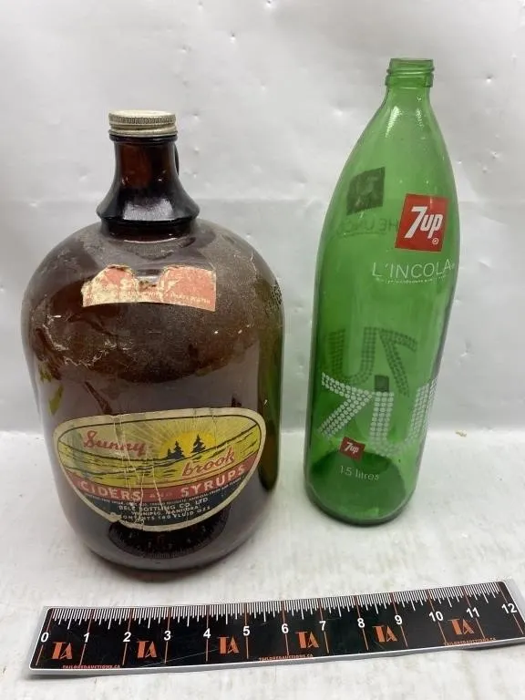Sunny-brook Cider Jug & 7up L'Incola Green Bottle