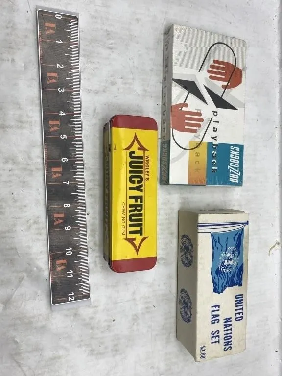 Juicy Fruit Tin, Buzzcocks Set & UN Flag Set