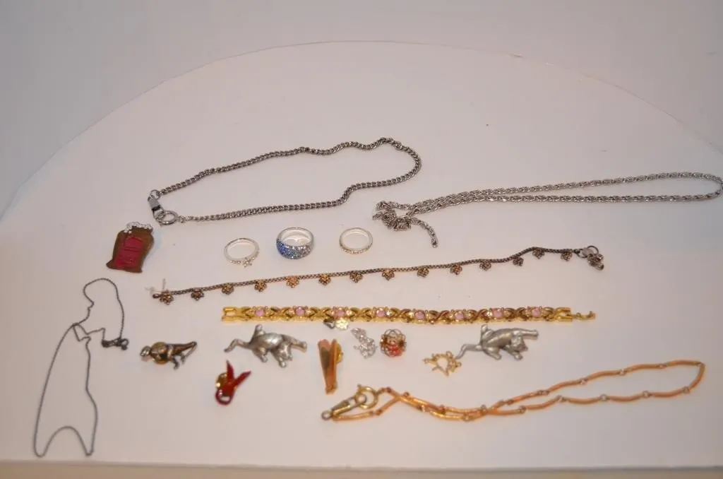 Vintage and modern costume jewelry pieces