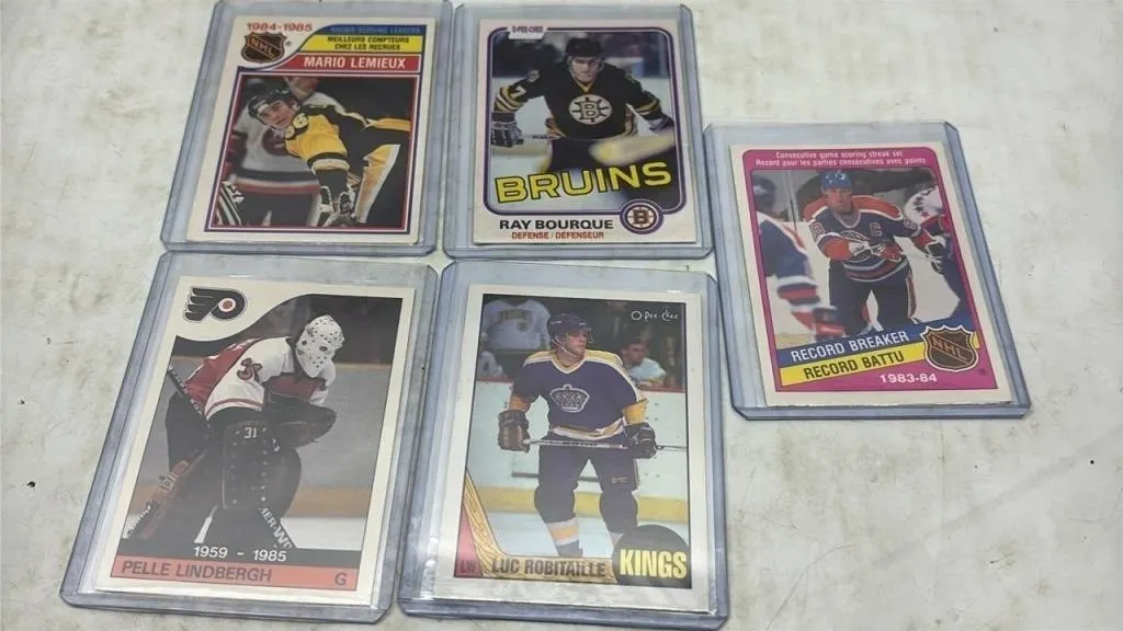 1980s NHL Hockey card lot Gretzky Lemieux Robitail