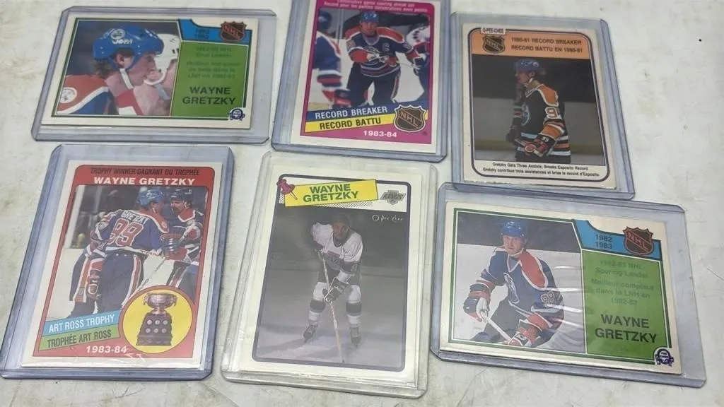 Wayne Gretzky NHL hockey card lot various 1980s