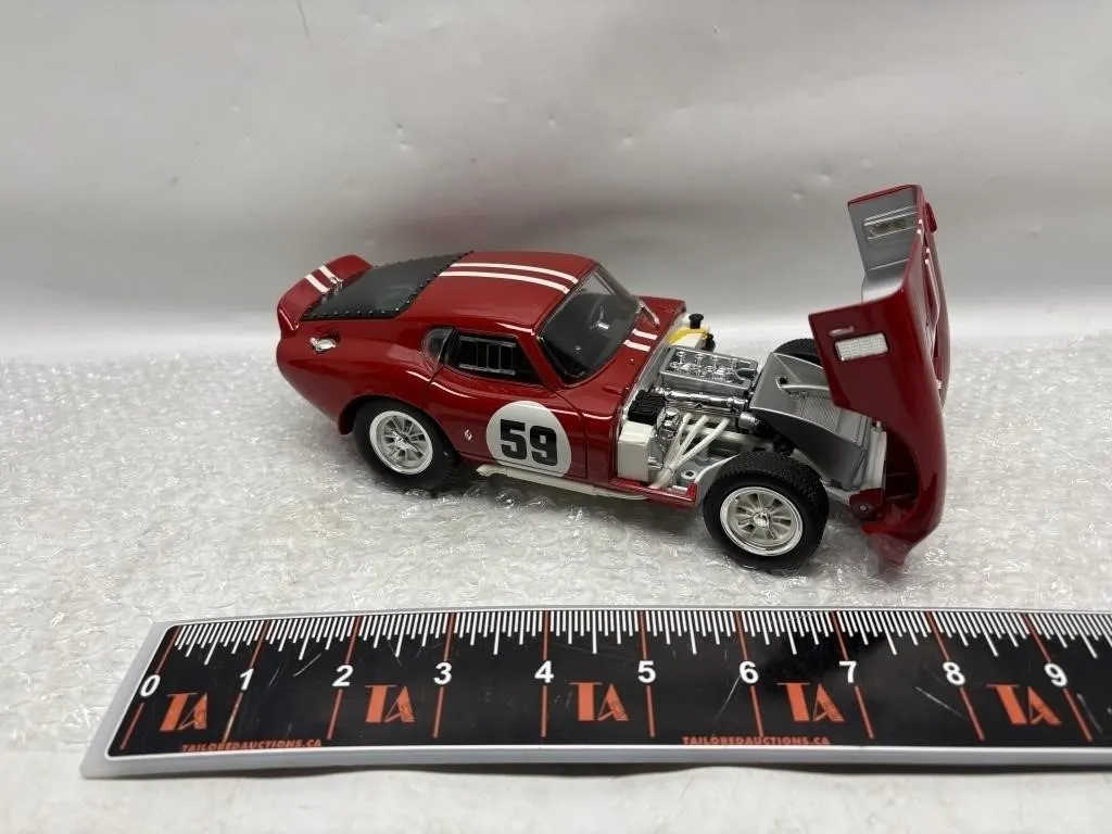 1:18 Shelby Cobra Daytona Coupe #59 Diecast Model