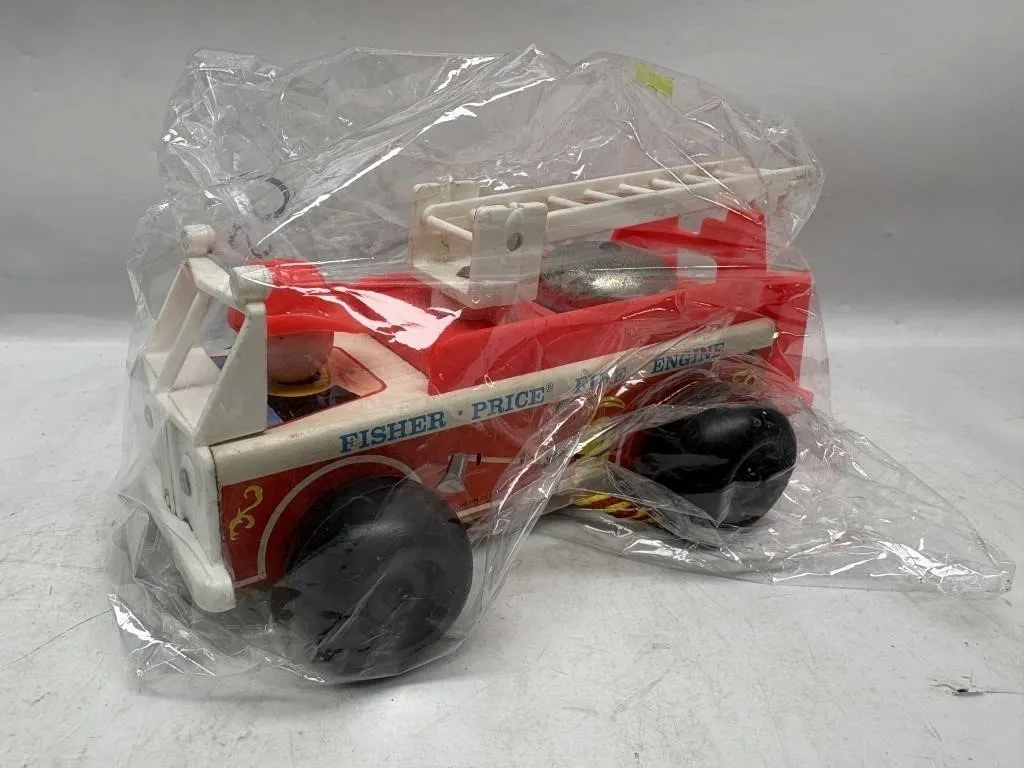 Fisher-Price Fire Engine #720 Pull Toy