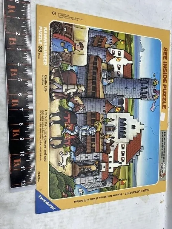 Ravensburger Castle Life 33-Piece See Inside
