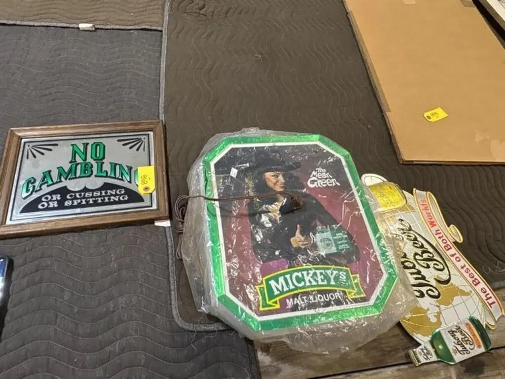 Mickeys Light, Gambling Mirror & other