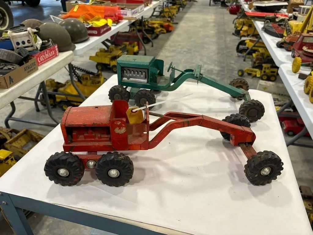 (2) Metal Graders & (1) Truck