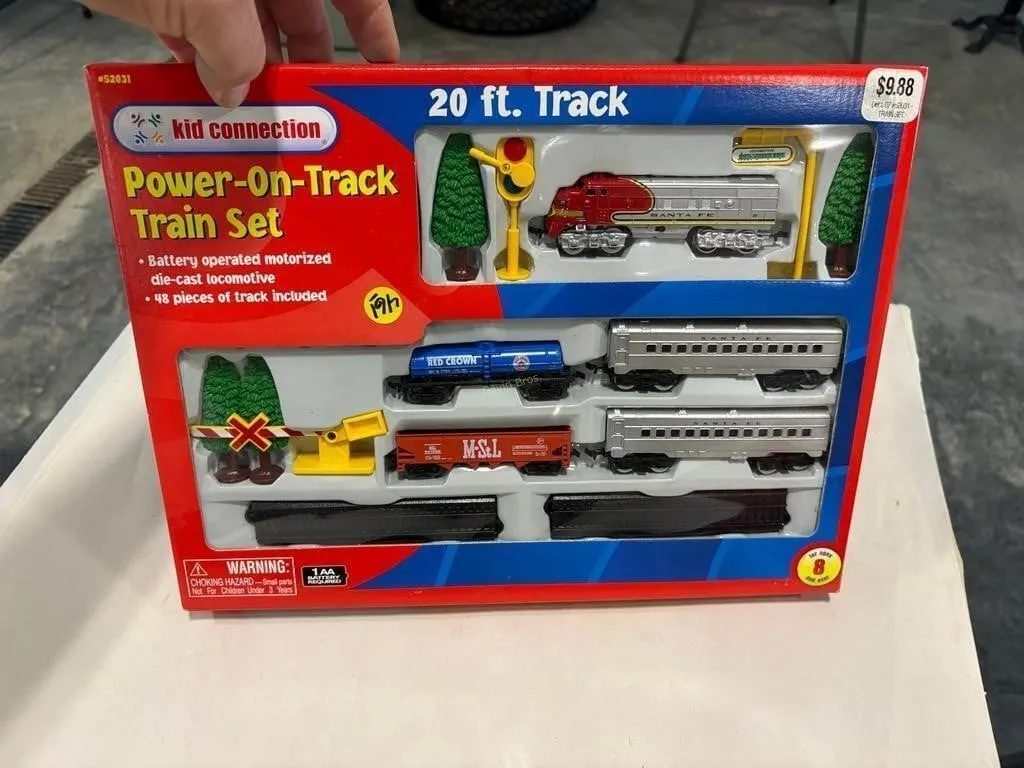 Power-on-Track Train Set