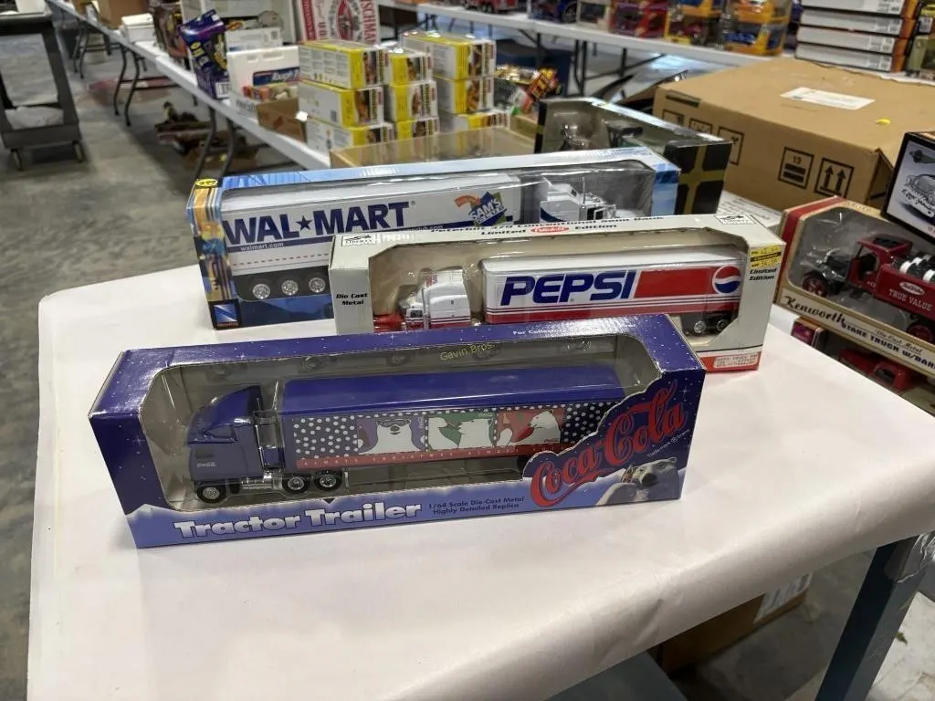 NewRay Kenworth, Pepsi, Coca-Cola Semi Trucks