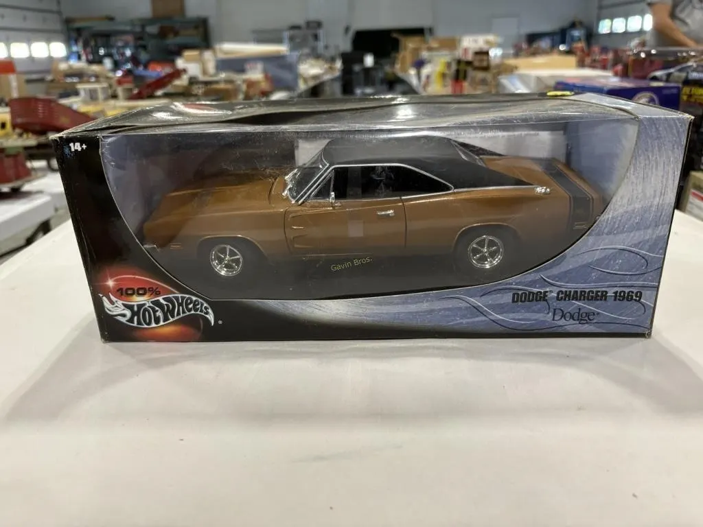 Hot Wheels Dodge Charger Die-Cast
