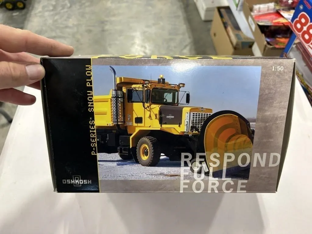 Oshkosh P-Series Snow Plow Die Cast