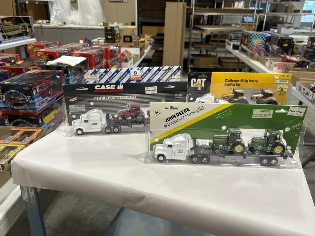 (4) 1:64 Scale Semi & Ag Tractor Haul Sets