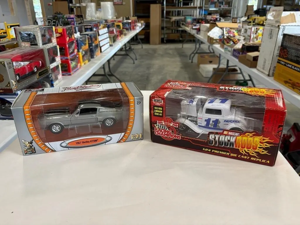 1932 Ford & Shelby GT500 Diecast