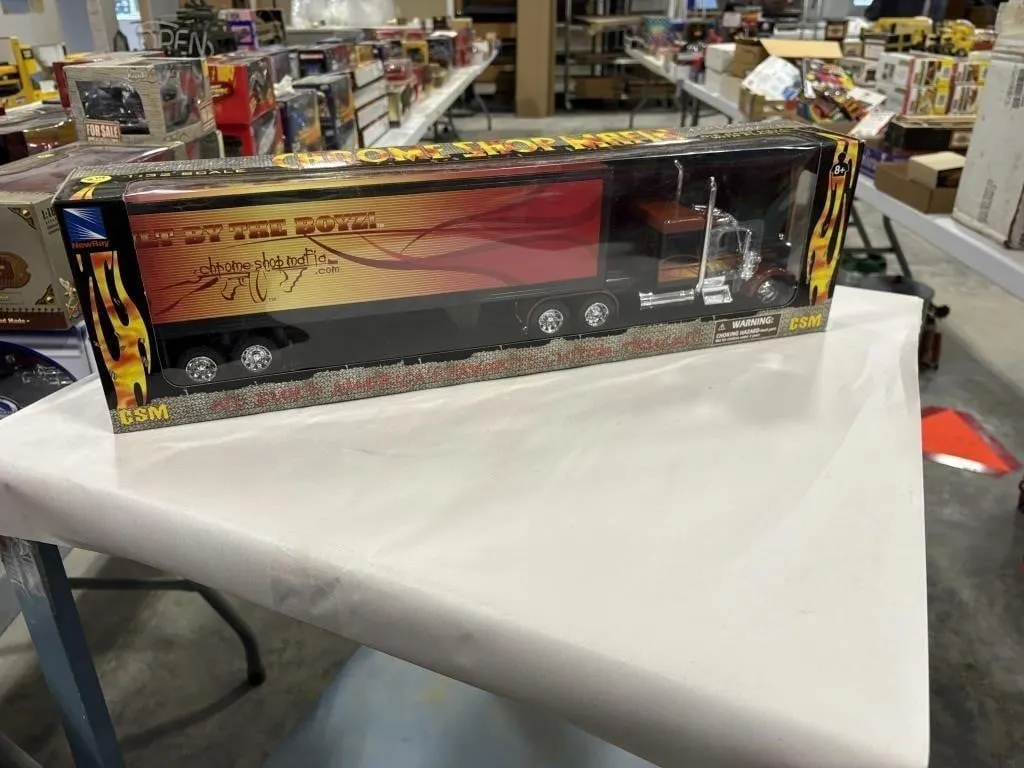Chrome Shop Mafia Semi Die-Cast