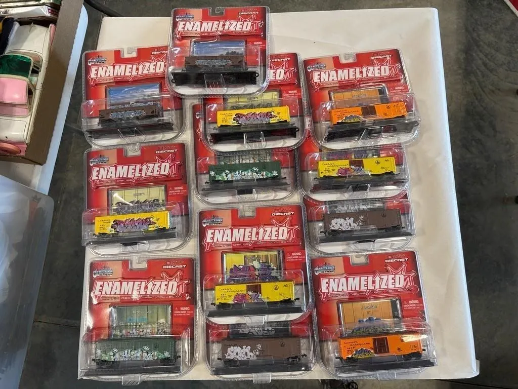 (12) Maisto Custom Shop Diecast Train Cars