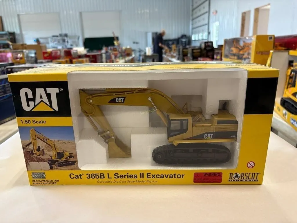 Norscot Cat 365B Series 2 Excavator Toy