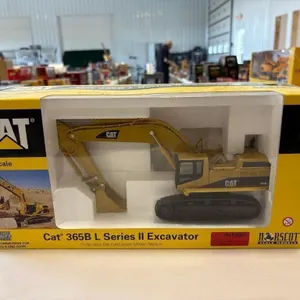 Norscot Cat 365B Series 2 Excavator Toy