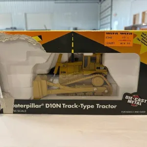Ertl Cat D10N Track-Type Tractor