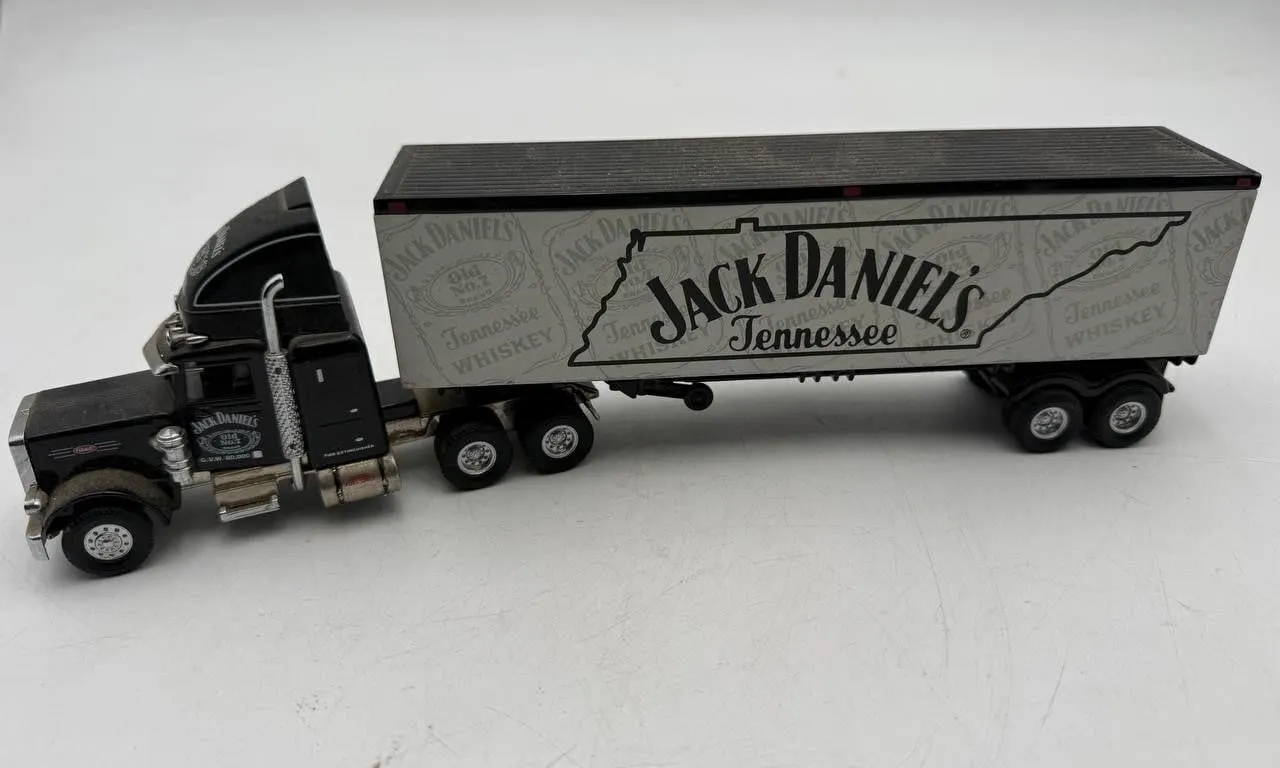 Jack Daniel�s Matchbox Semi Truck 12�