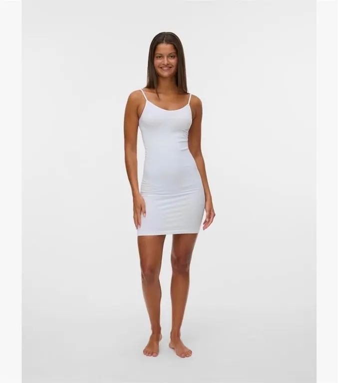 NEW $32 Vero Moda Jackie Seamless Long Top Snow