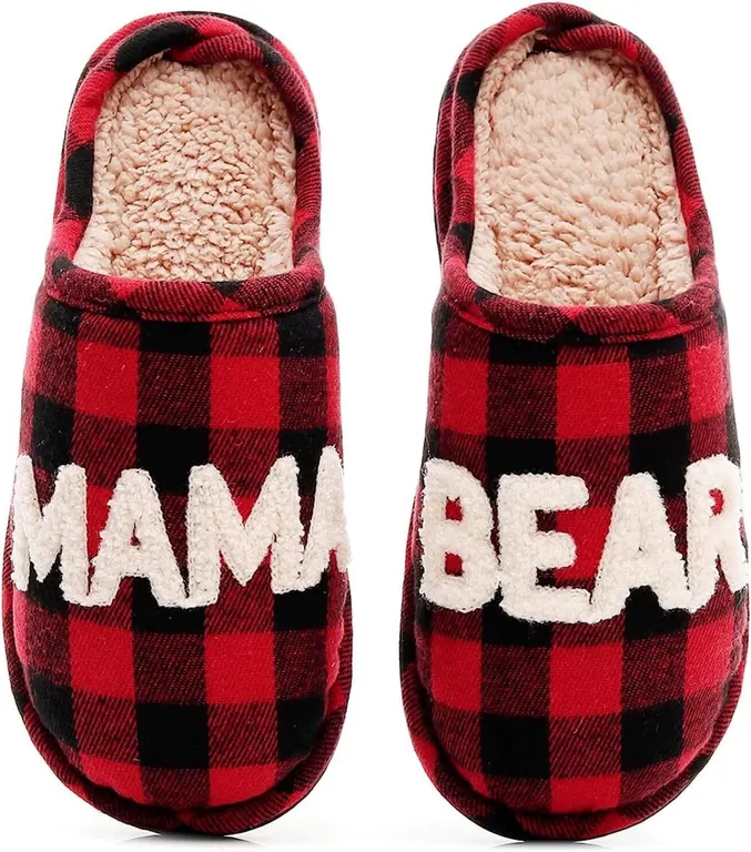 NEW (Size 8-9 women's) women's slippers