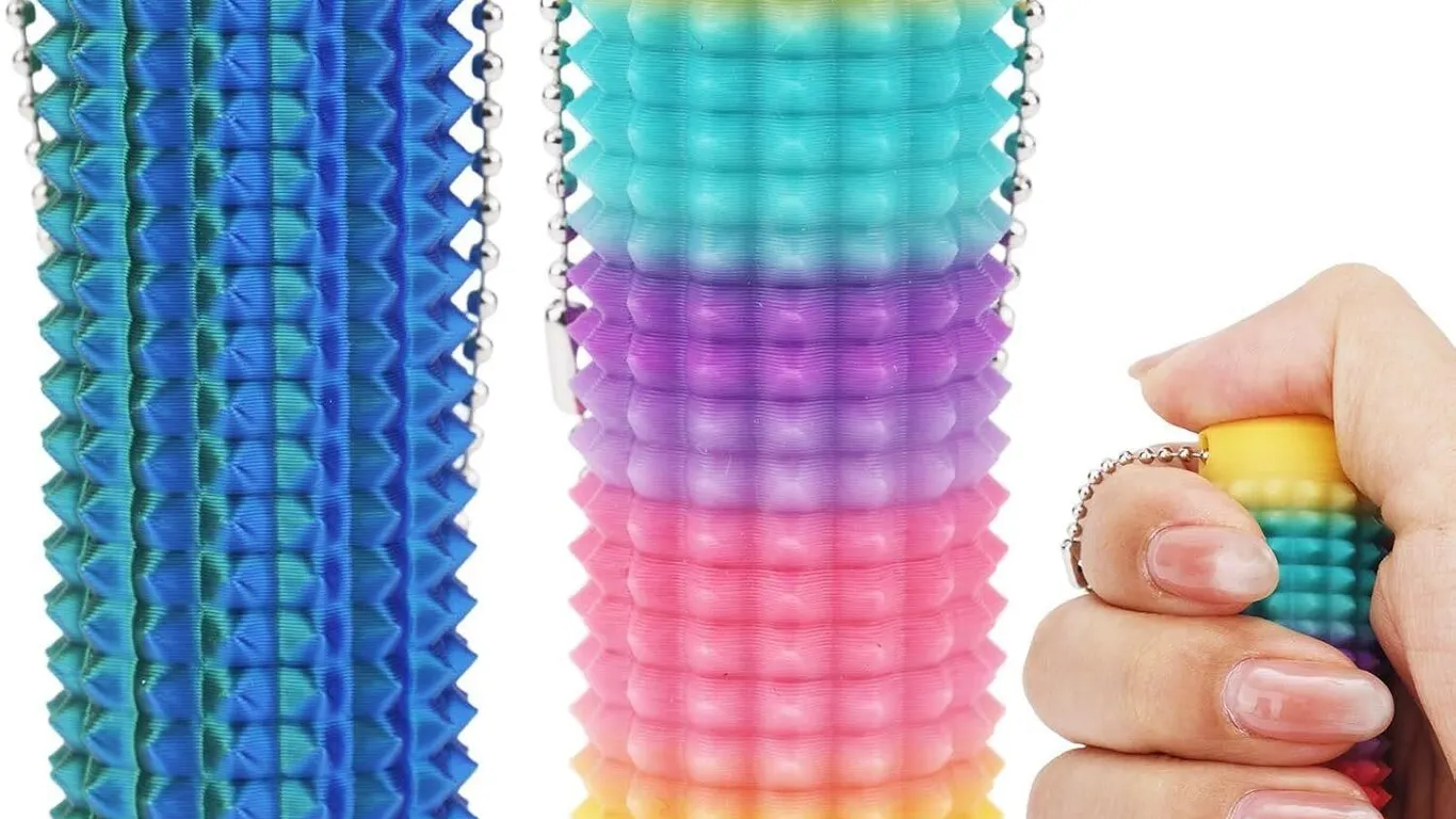 New 2pcs Fidget Keychains for Stress Relief