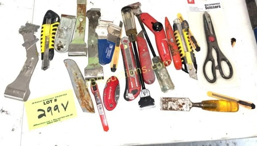 ASST RAZOR KNIVES & SCRAPERS