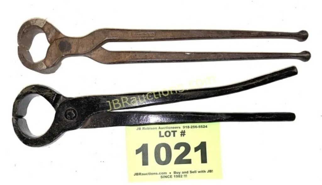 2 SNIPS CUTTING PLIERS