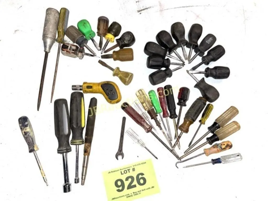 LG ASST OF SCREWDRIVERS