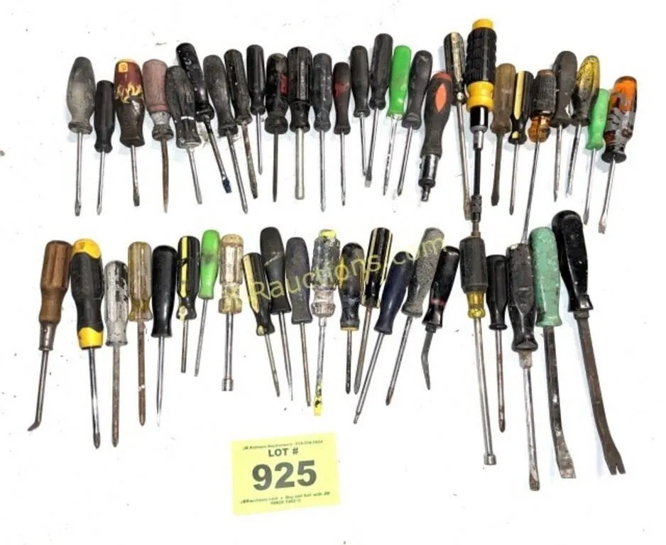 LG ASSST OF SCREWDRIVERS