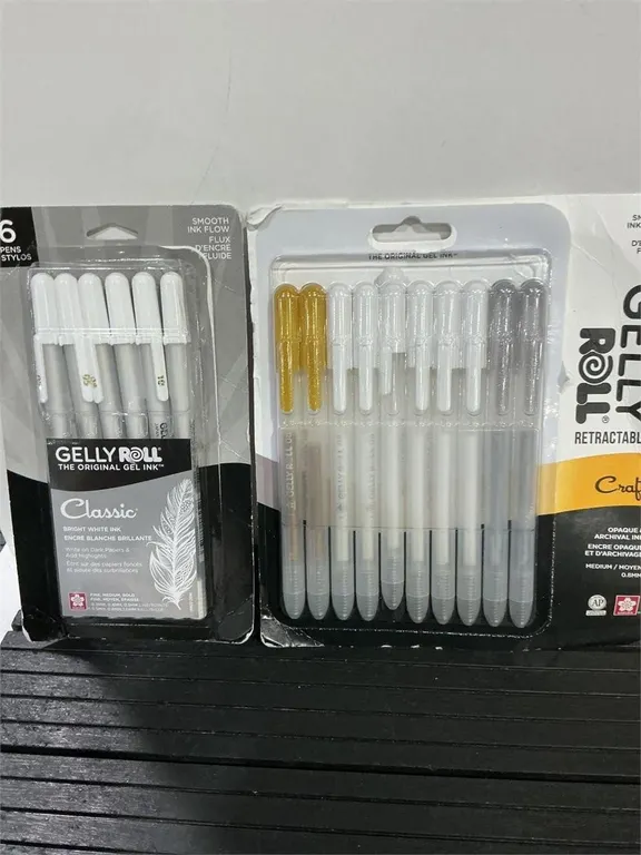Sakura Gelly Roll Bundle 16-Pack Pens