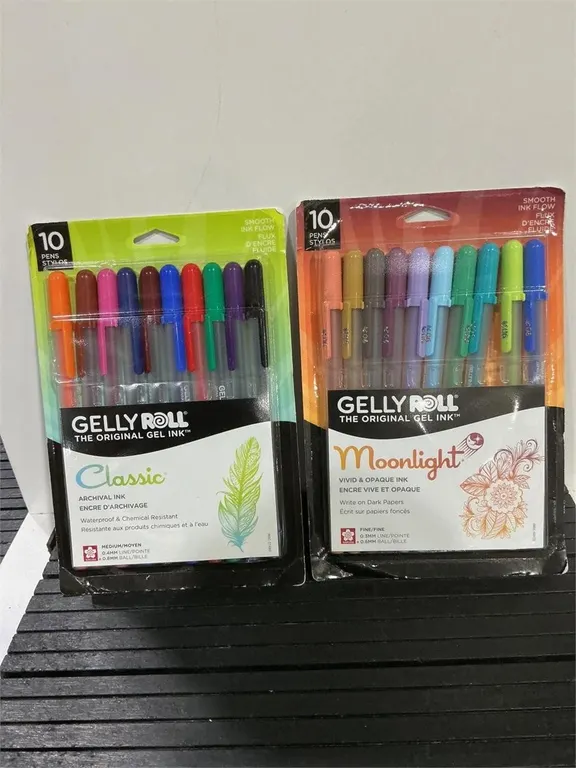 Sakura Gelly Roll Pen Bundle Classic and Moonlight