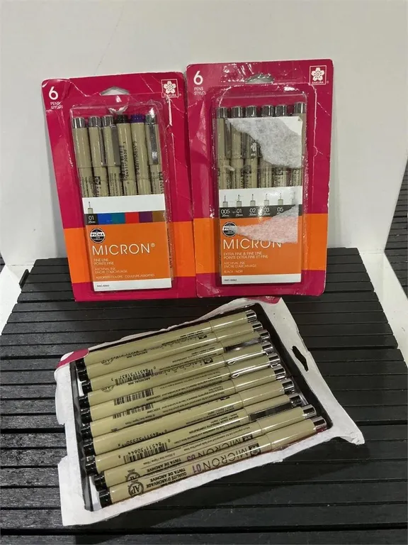 Sakura Pigma Micron Bundle 20 Pen Assortment