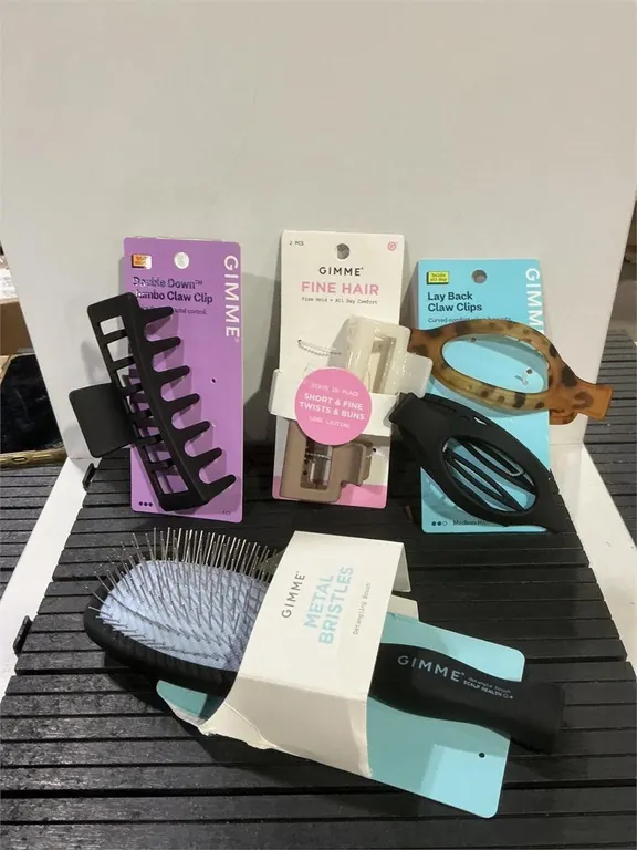 Gimme Hair Accessory and Detangling Brush Bundle