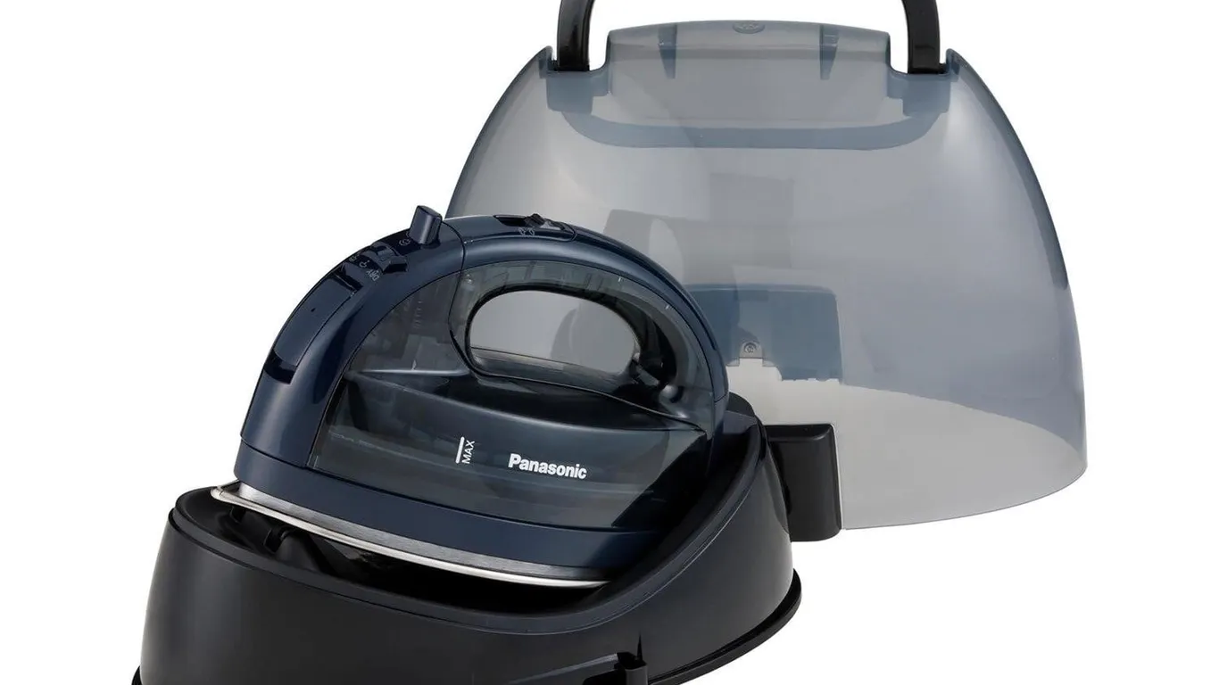 Panasonic Ni-wl700a Cordless Steam Iron BlackBlue