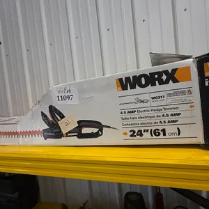 Worx 4.5 Amp, Electric Hedge Trimmer