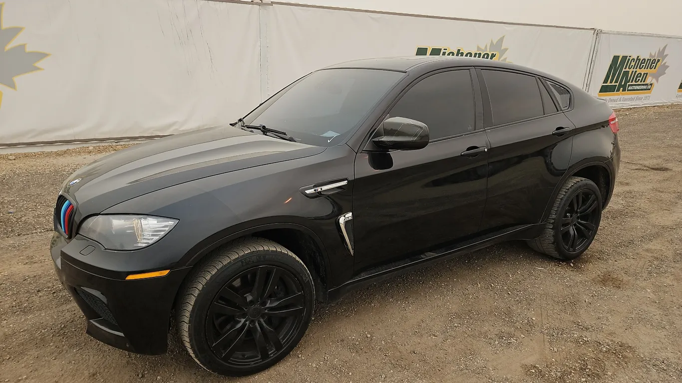 2011 BMW X6 M