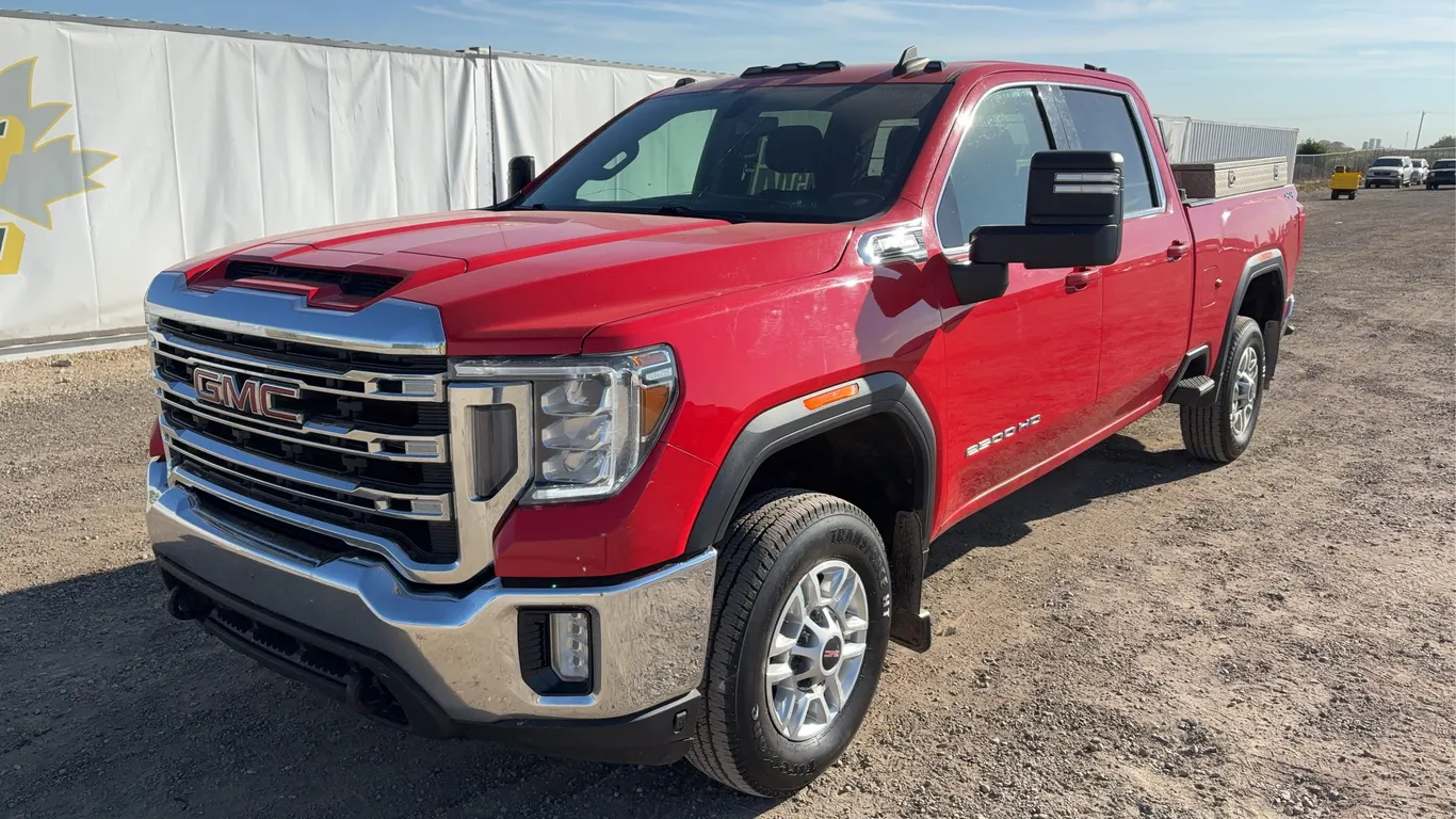 2022 GMC Sierra 2500HD 4x4 SLE 4dr Crew Cab SB