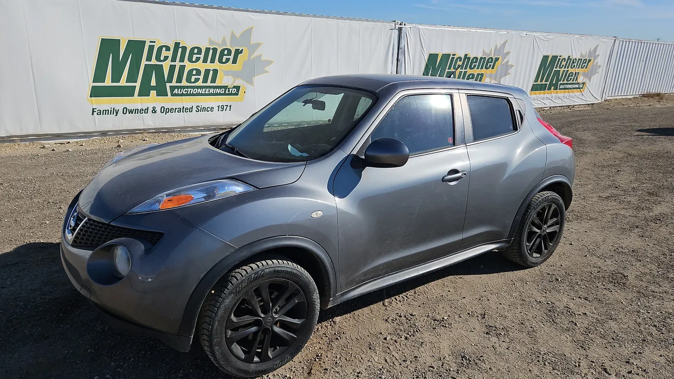 2011 Nissan JUKE AWD SL 4dr Crossover