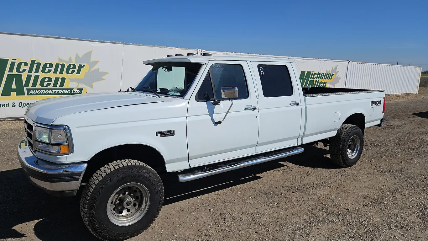 1995 Ford F-350 4dr XLT 4WD Crew Cab LB
