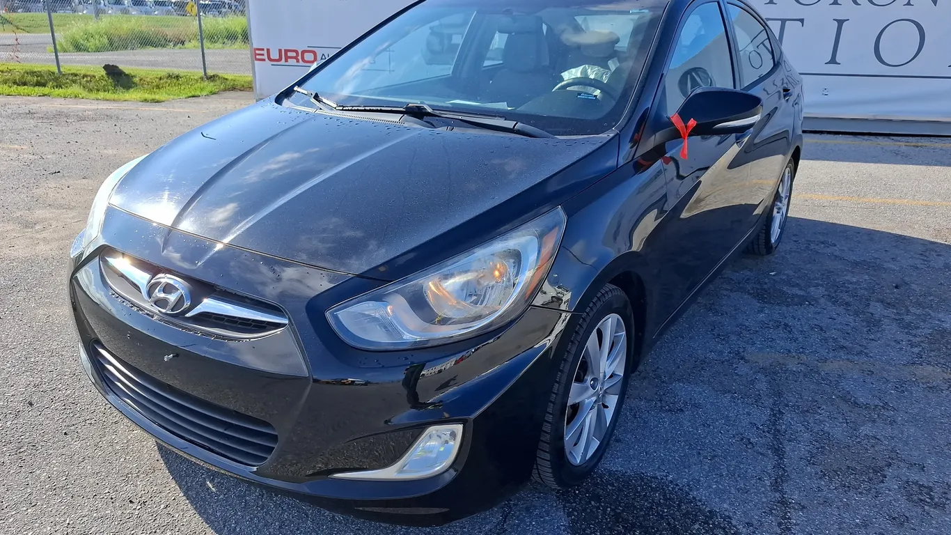 2014 Hyundai ACCENT GLS 4dr Sedan 6A